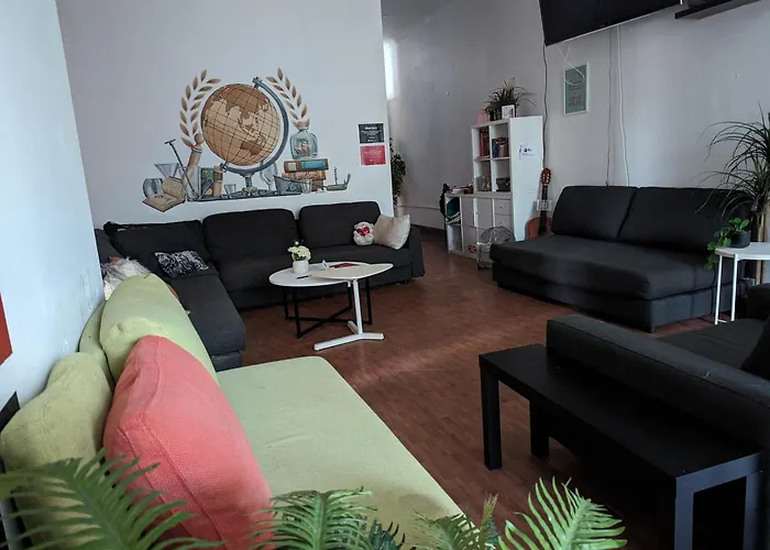 Ebs Sydney Hostel